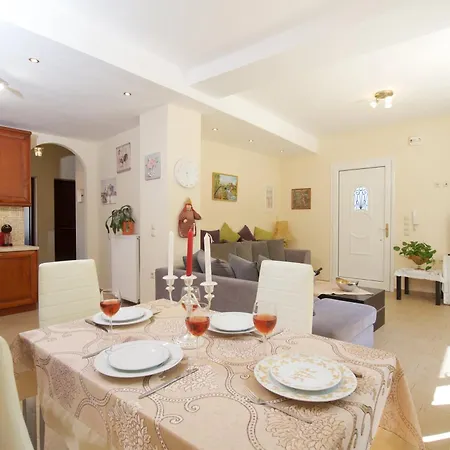 Anna's House 度假居 *